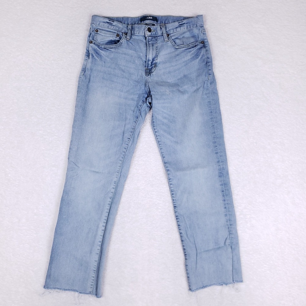 Aero Straight Leg Jeans Women's 30x26 Light Wash Raw‎ Hem Casual Denim Pants
